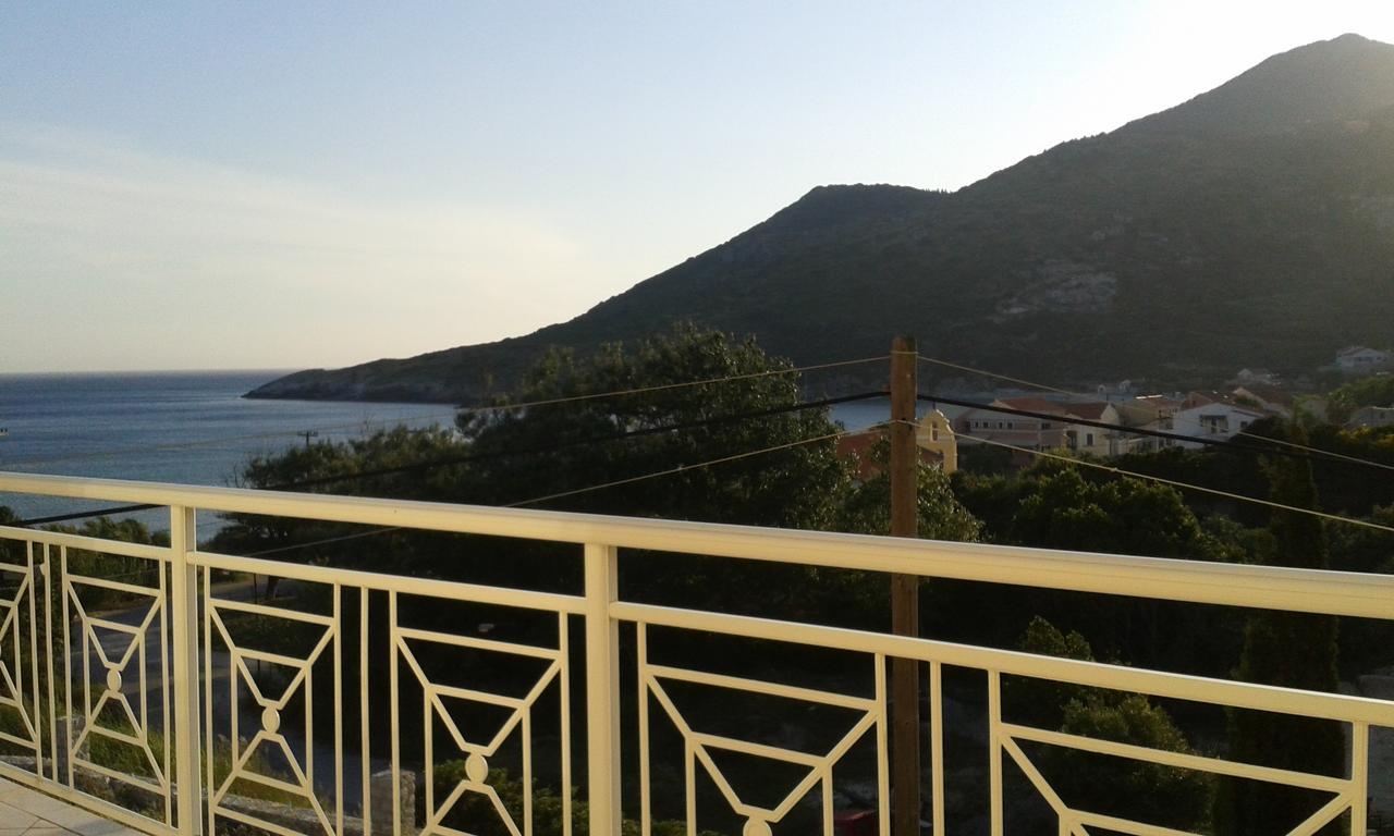 Calypso Hotelオトニ島 エクステリア 写真